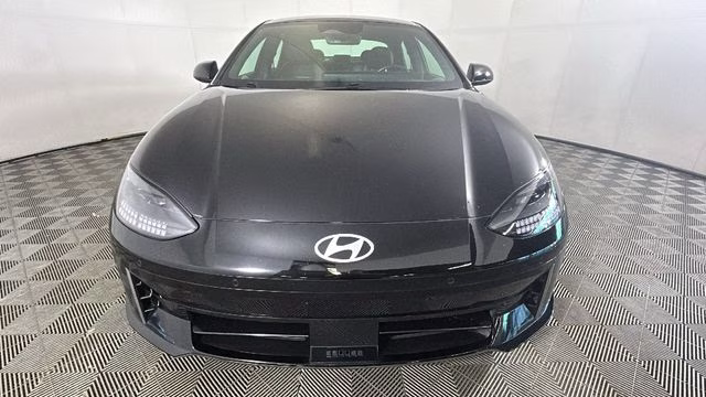 2023 Onyx Black Hyundai IONIQ 6 SEL RWD Sedan