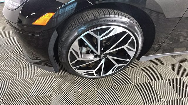 2023 Onyx Black Hyundai IONIQ 6 SEL RWD Sedan