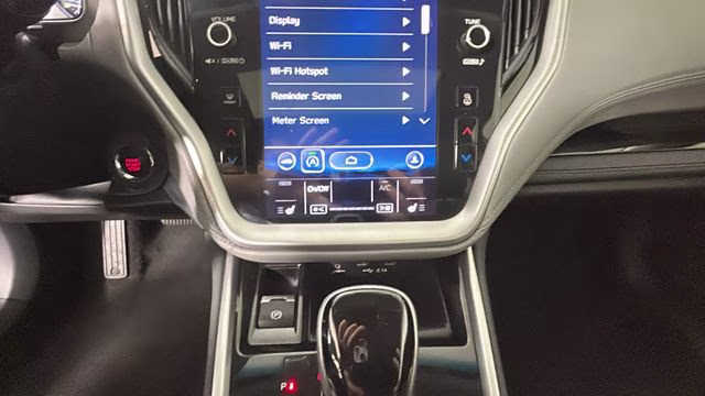 2020 Ice Silver Metallic Subaru Outback Limited AWD SUV