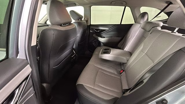 2020 Ice Silver Metallic Subaru Outback Limited AWD SUV