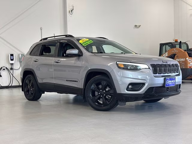 2021 Billet Silver Metallic Clearcoat Jeep Cherokee Latitude Plus FWD SUV