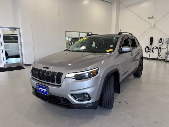2021 Billet Silver Metallic Clearcoat Jeep Cherokee Latitude Plus FWD SUV