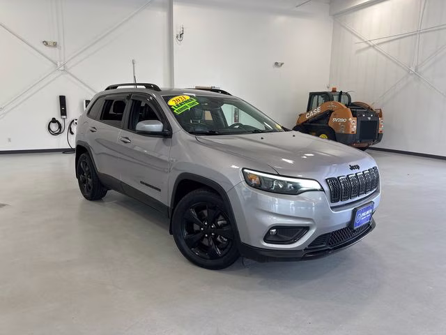 2021 Billet Silver Metallic Clearcoat Jeep Cherokee Latitude Plus FWD SUV