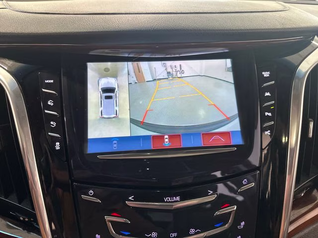2019 Crystal White Tricoat Cadillac Escalade Luxury 4X4 SUV