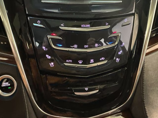 2019 Crystal White Tricoat Cadillac Escalade Luxury 4X4 SUV