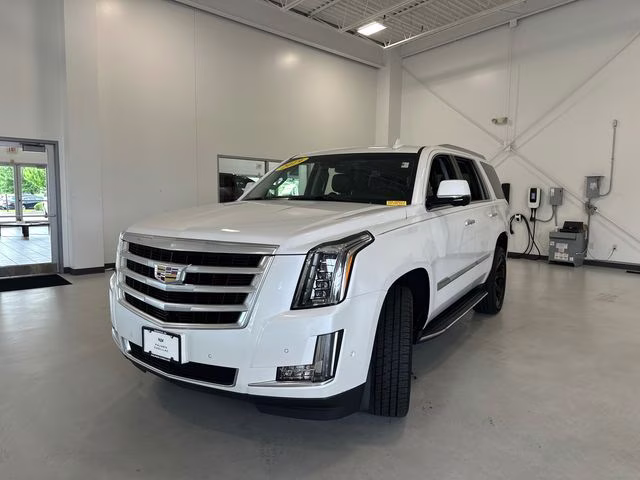 2019 Crystal White Tricoat Cadillac Escalade Luxury 4X4 SUV