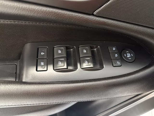 2019 Crystal White Tricoat Cadillac Escalade Luxury 4X4 SUV