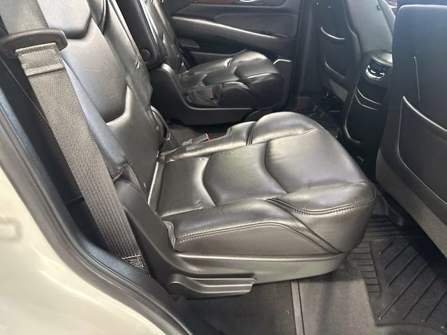 2019 Crystal White Tricoat Cadillac Escalade Luxury 4X4 SUV