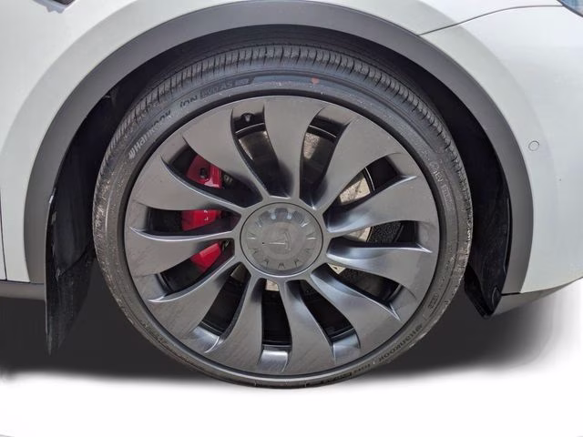 2022 White Tesla Model Y Performance AWD SUV