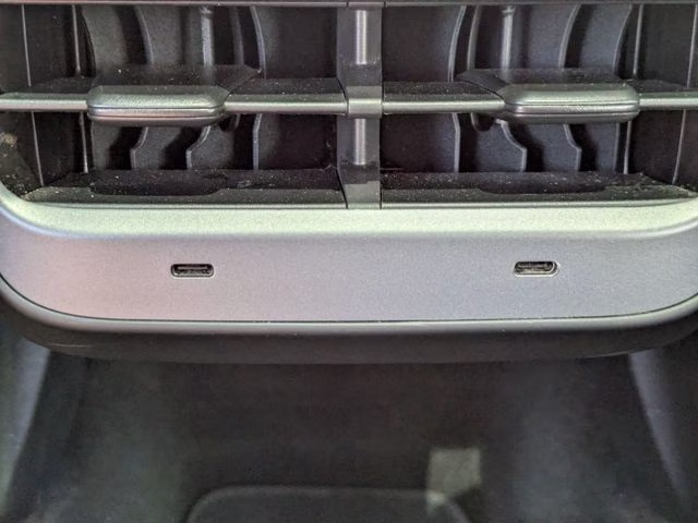 2022 White Tesla Model Y Performance AWD SUV