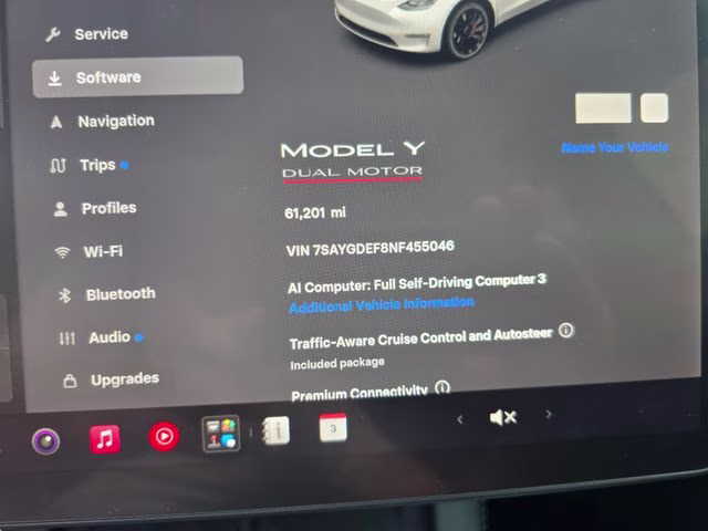 2022 White Tesla Model Y Performance AWD SUV