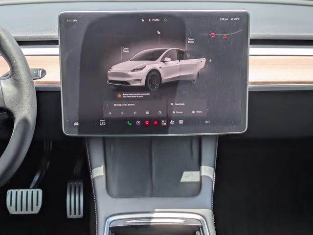 2022 White Tesla Model Y Performance AWD SUV