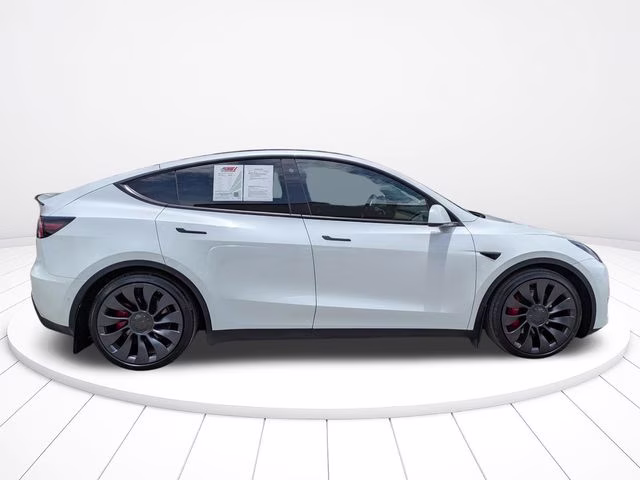 2022 White Tesla Model Y Performance AWD SUV