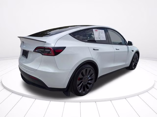 2022 White Tesla Model Y Performance AWD SUV