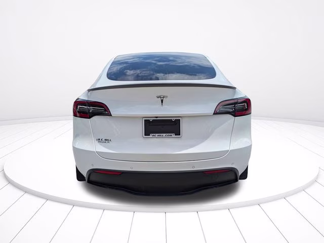 2022 White Tesla Model Y Performance AWD SUV