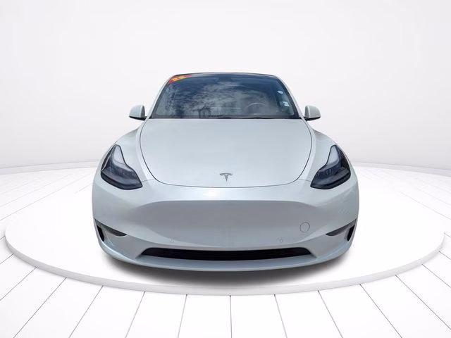 2022 White Tesla Model Y Performance AWD SUV