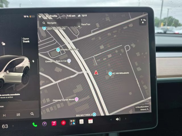 2022 White Tesla Model Y Performance AWD SUV