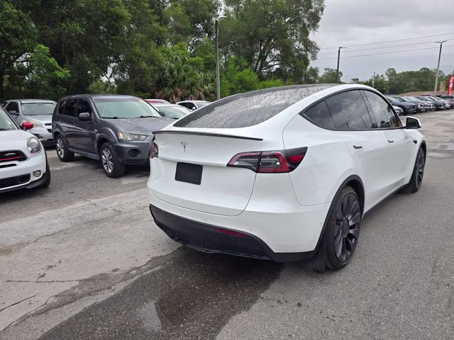 2022 White Tesla Model Y Performance AWD SUV
