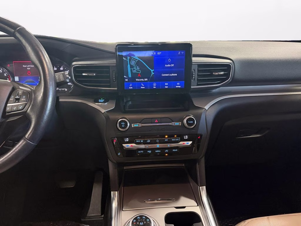 2020 White Metallic Ford Explorer XLT 4X4 SUV