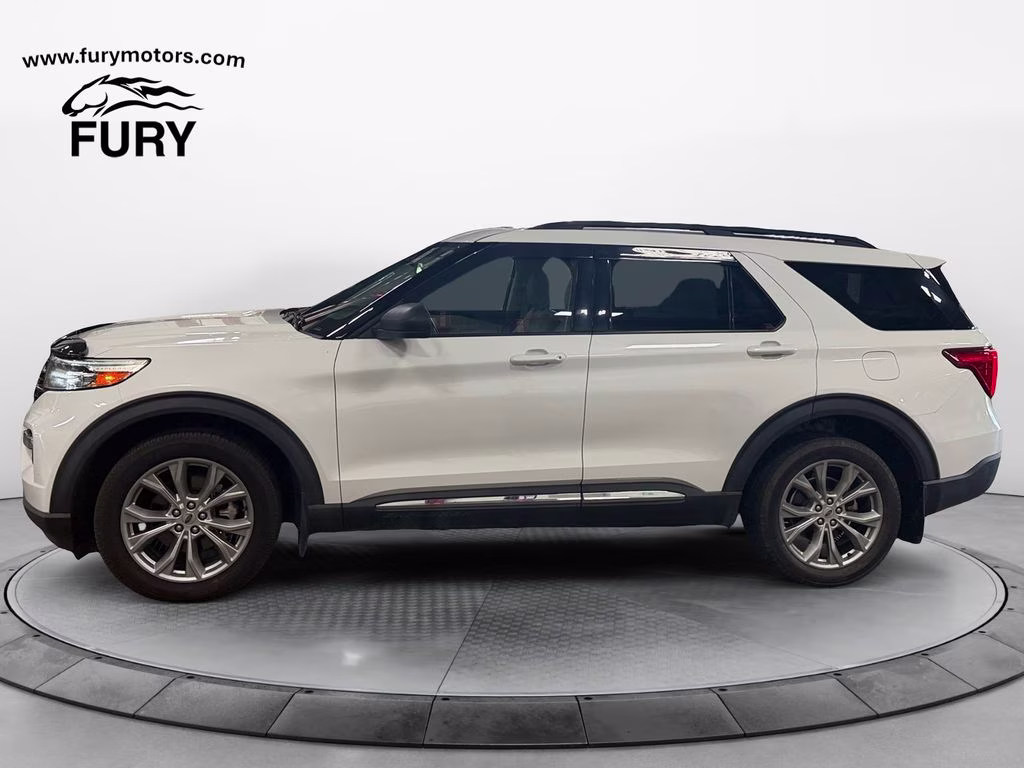 2020 White Metallic Ford Explorer XLT 4X4 SUV