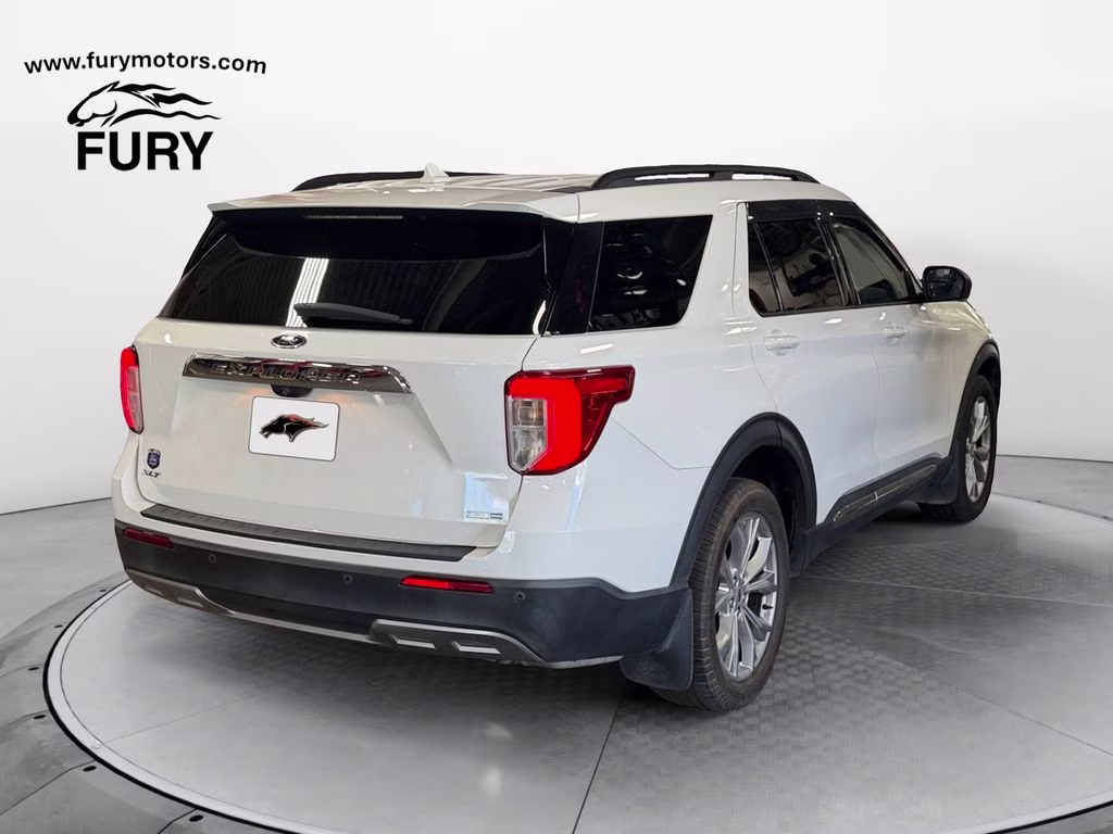 2020 White Metallic Ford Explorer XLT 4X4 SUV
