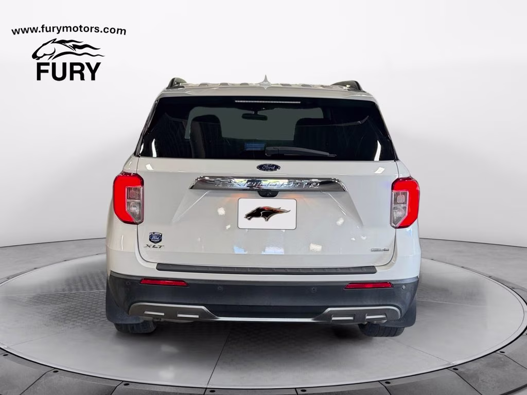 2020 White Metallic Ford Explorer XLT 4X4 SUV