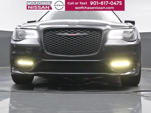 2021 Gloss Black Chrysler 300 S RWD Sedan