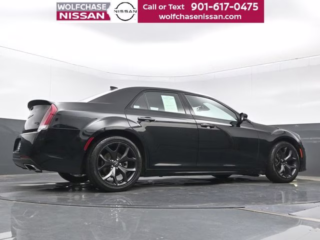 2021 Gloss Black Chrysler 300 S RWD Sedan