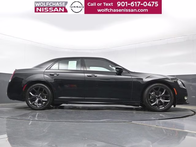 2021 Gloss Black Chrysler 300 S RWD Sedan