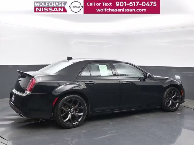 2021 Gloss Black Chrysler 300 S RWD Sedan
