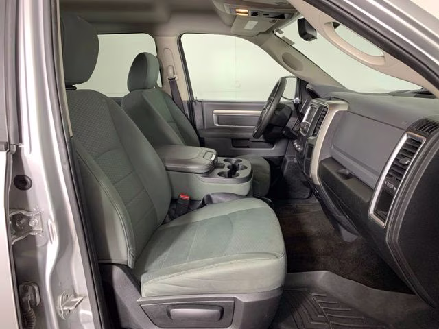 2014 Bright Silver Metallic Clearcoat Ram 2500 SLT 4X4 Truck