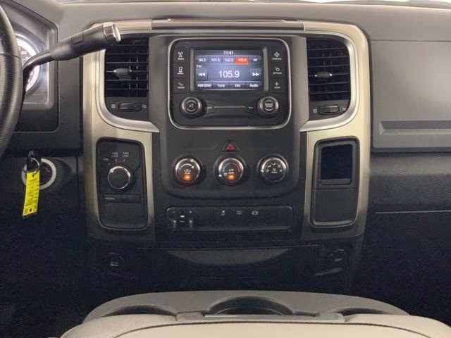 2014 Bright Silver Metallic Clearcoat Ram 2500 SLT 4X4 Truck