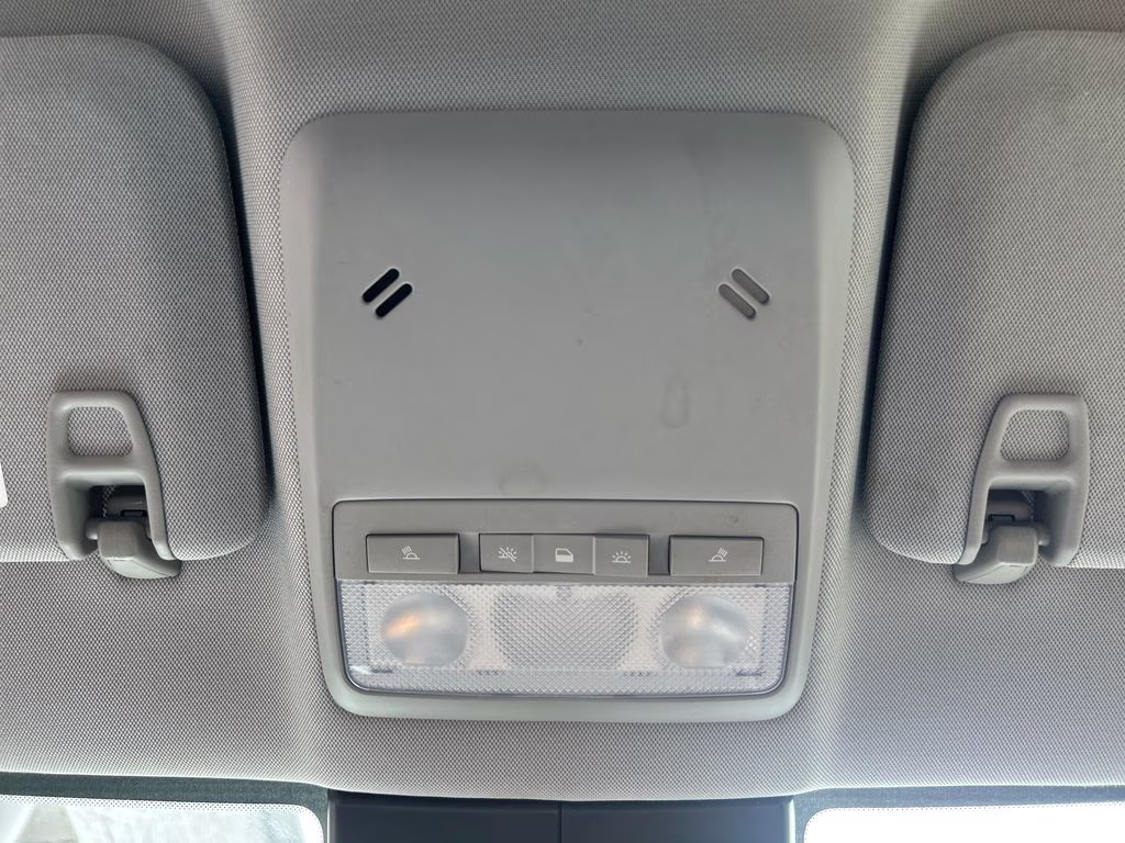 2019 Silver Ice Metallic Chevrolet Trax LT FWD SUV