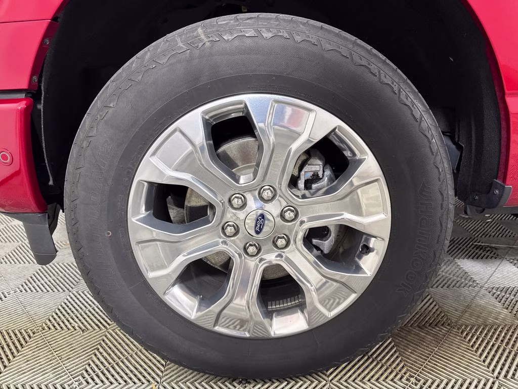 2022 Rapid Red Metallic Tinted Clearcoat Ford F-150 Platinum 4X4 Truck