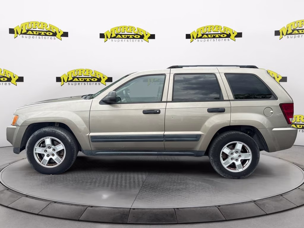 2006 Light Khaki Metallic Jeep Grand Cherokee Laredo RWD SUV