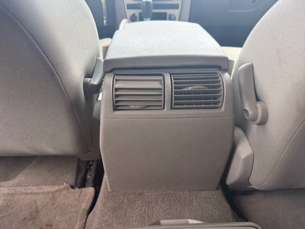 2006 Light Khaki Metallic Jeep Grand Cherokee Laredo RWD SUV