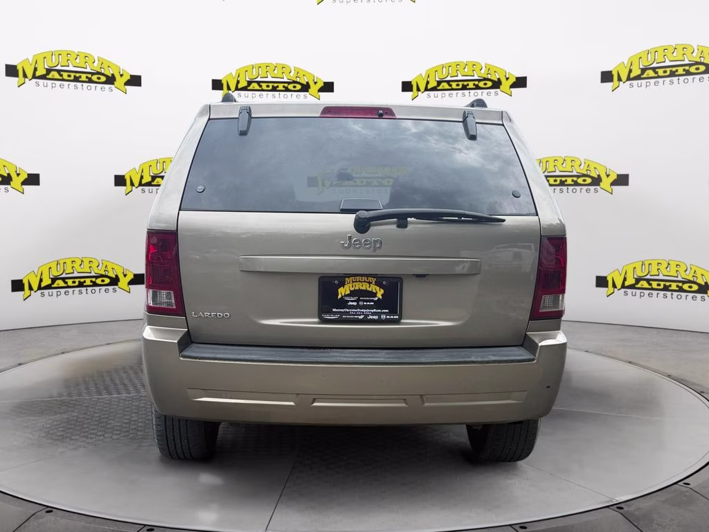 2006 Light Khaki Metallic Jeep Grand Cherokee Laredo RWD SUV