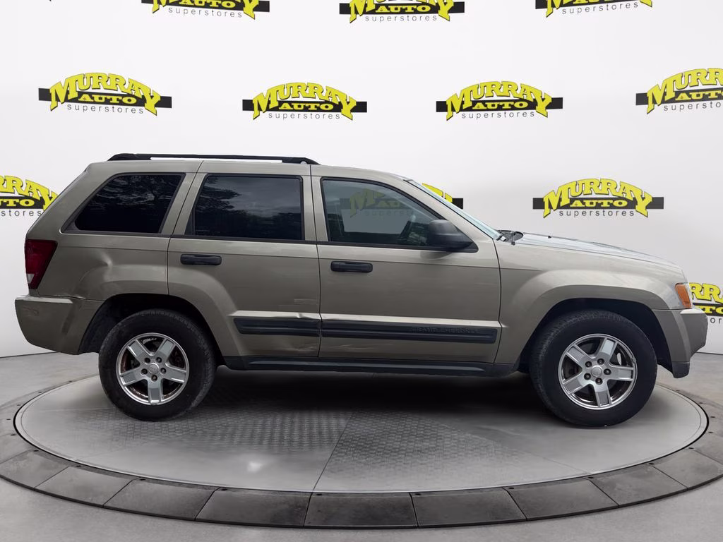 2006 Light Khaki Metallic Jeep Grand Cherokee Laredo RWD SUV
