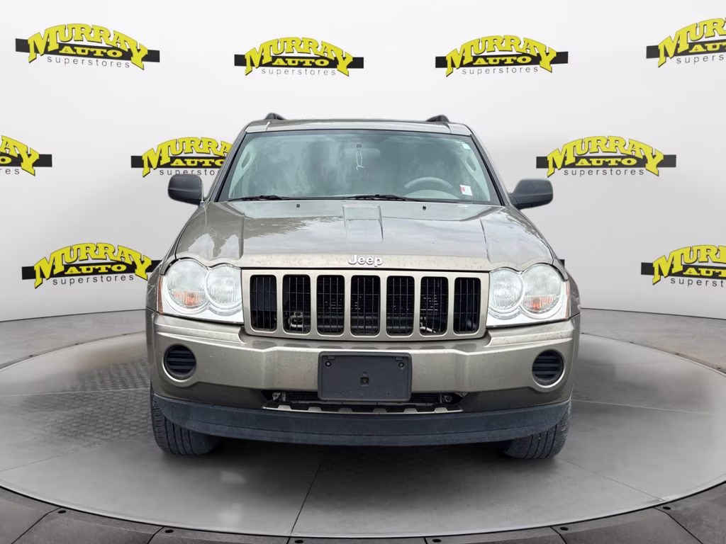 2006 Light Khaki Metallic Jeep Grand Cherokee Laredo RWD SUV