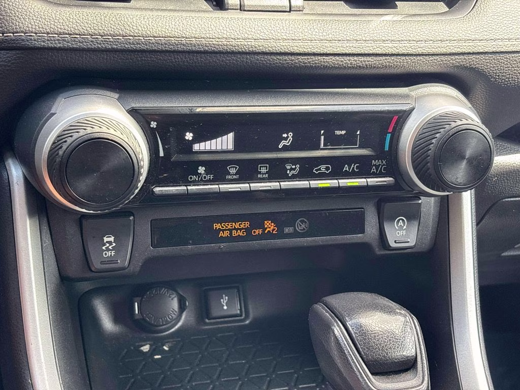 2021 Super White Toyota RAV4 LE AWD SUV