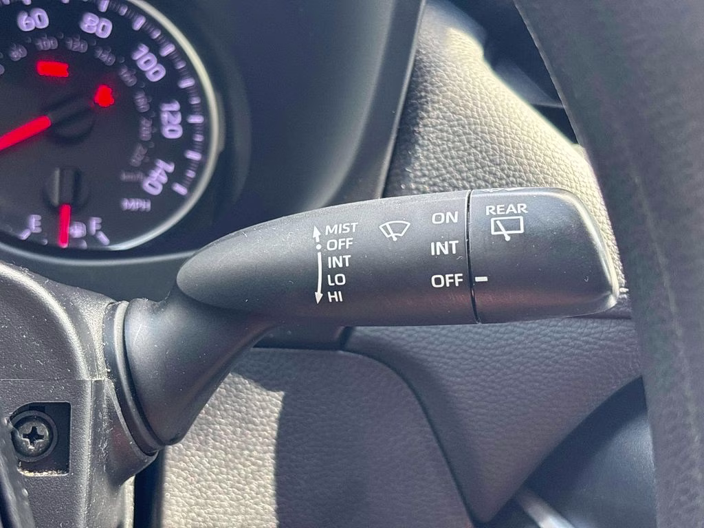2021 Super White Toyota RAV4 LE AWD SUV
