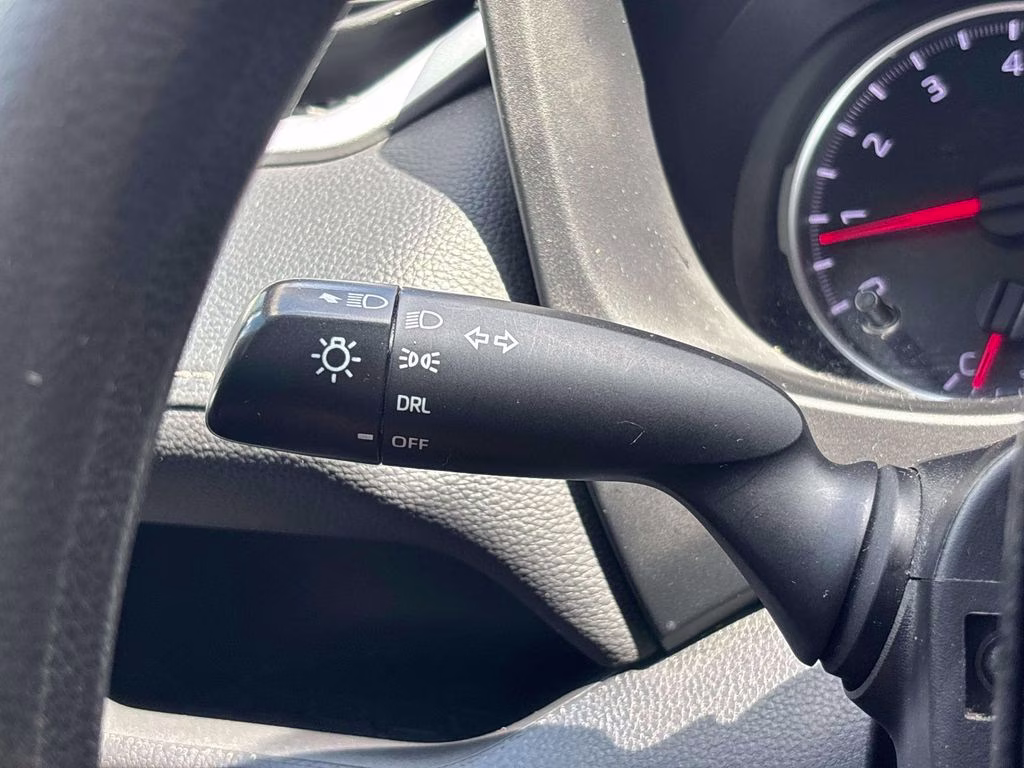2021 Super White Toyota RAV4 LE AWD SUV