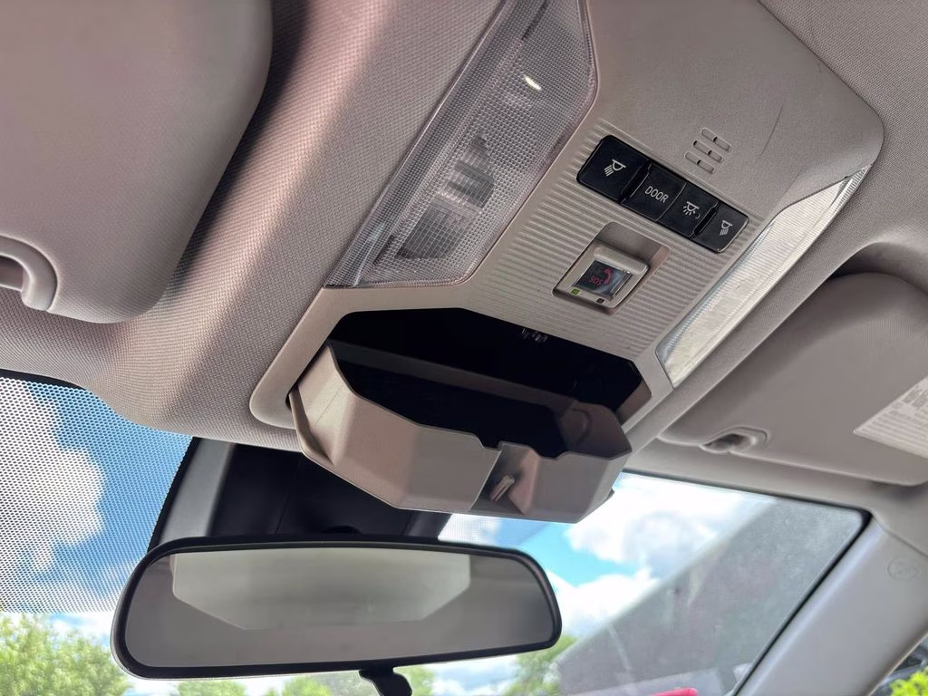 2021 Super White Toyota RAV4 LE AWD SUV