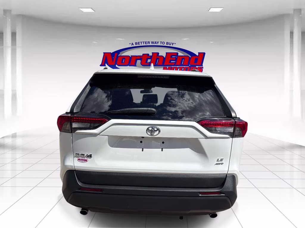2021 Super White Toyota RAV4 LE AWD SUV