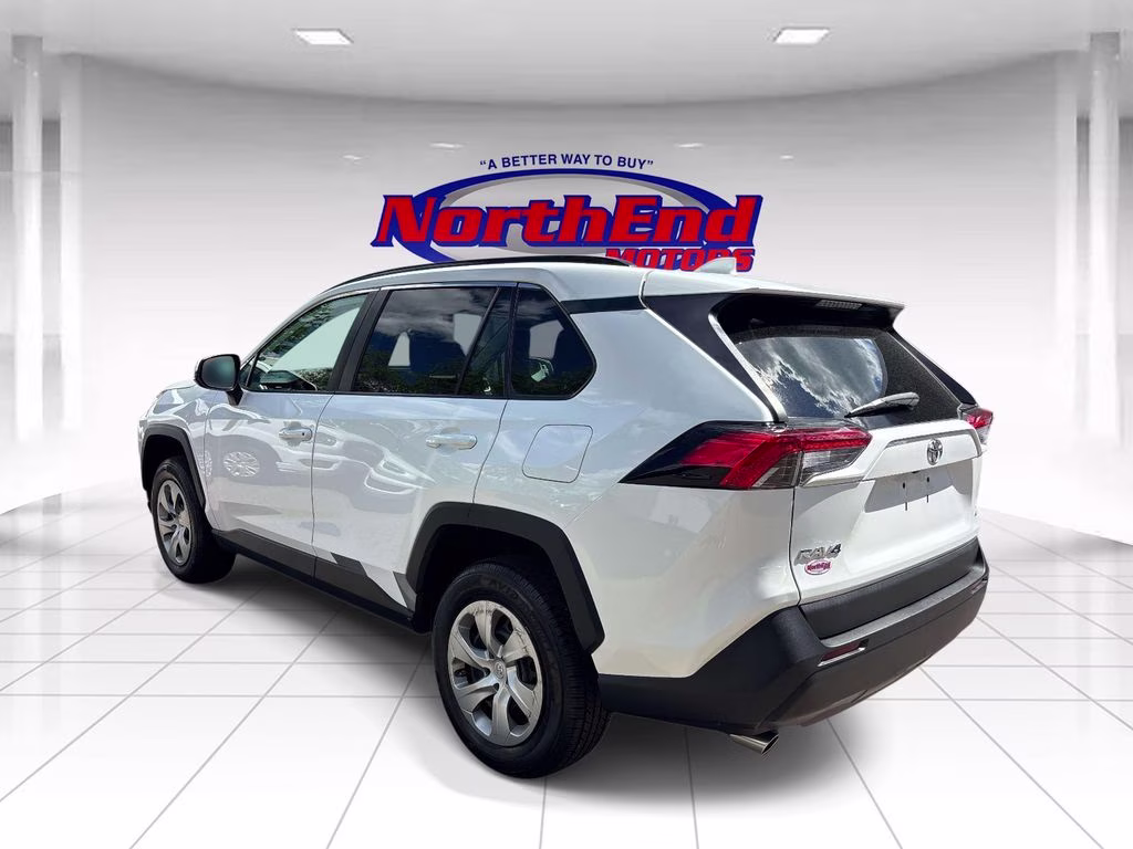 2021 Super White Toyota RAV4 LE AWD SUV