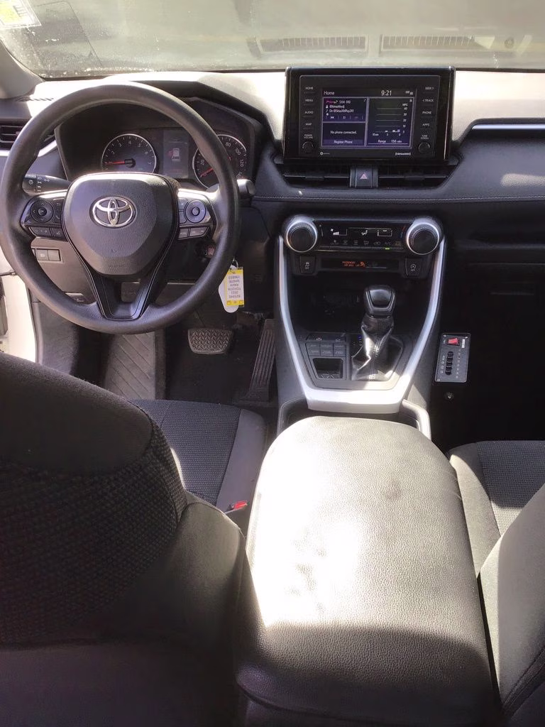 2021 Super White Toyota RAV4 LE AWD SUV