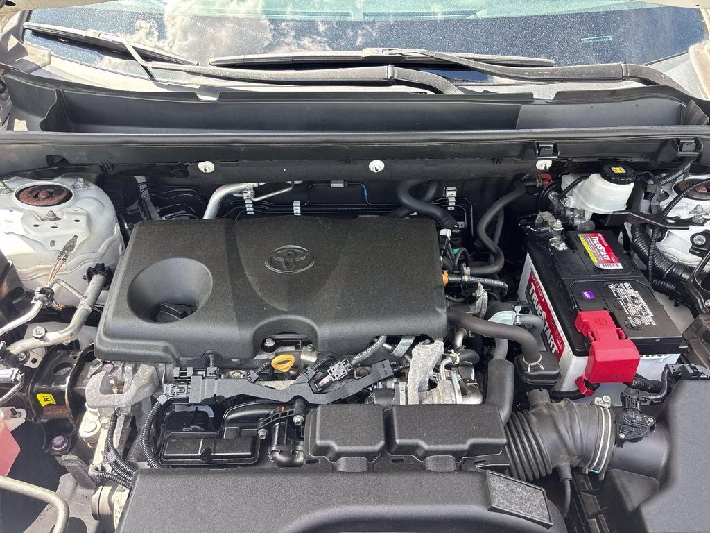 2021 Super White Toyota RAV4 LE AWD SUV