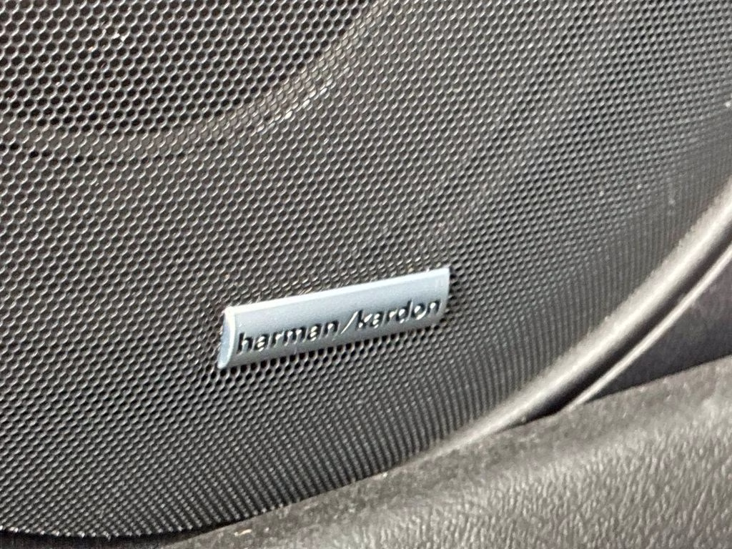 2022 Magnetite Gray Metallic Subaru Outback Limited AWD SUV
