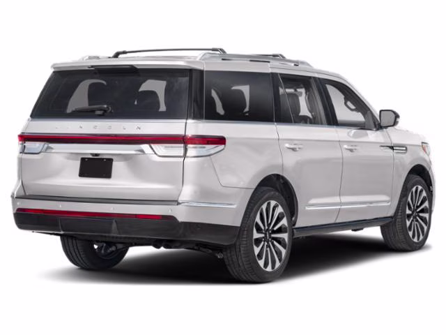 2023 White Metallic Lincoln Navigator Reserve 4X4