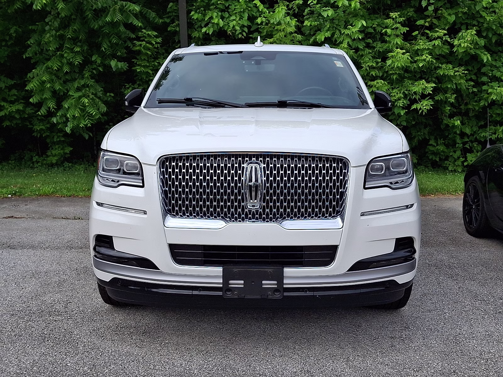 2023 Pristine White Metallic Tri-Coat Lincoln Navigator Reserve 4X4